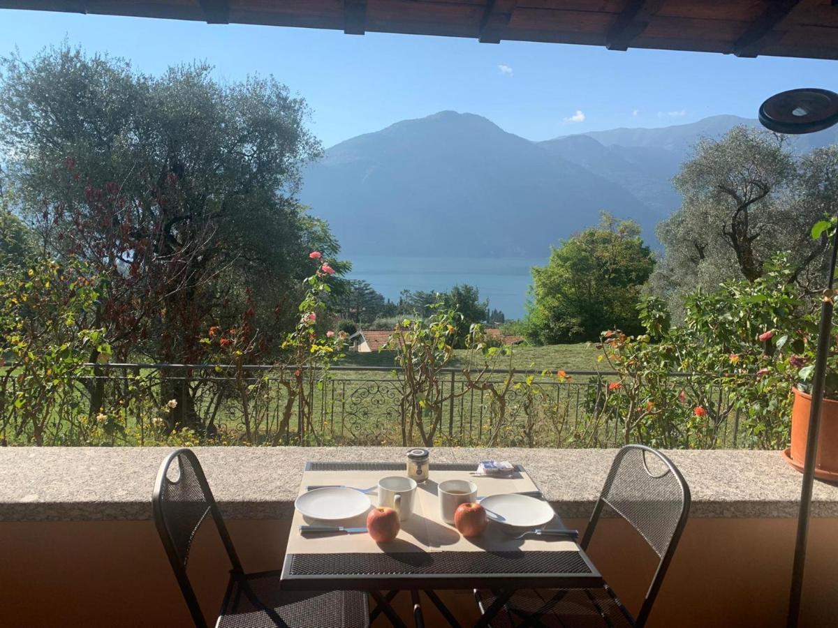 Casa Intignano - Camera Con Bagno E Portico Vista Lago เตรเมสโซ ภายนอก รูปภาพ
