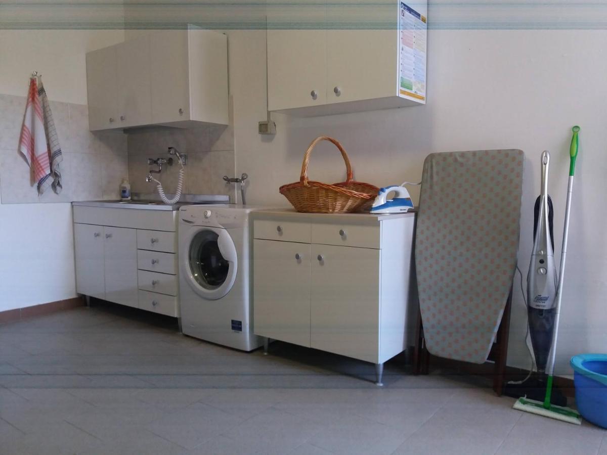 Casa Intignano - Camera Con Bagno E Portico Vista Lago เตรเมสโซ ภายนอก รูปภาพ