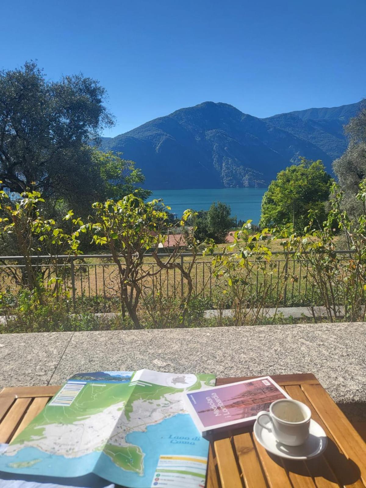 Casa Intignano - Camera Con Bagno E Portico Vista Lago เตรเมสโซ ภายนอก รูปภาพ