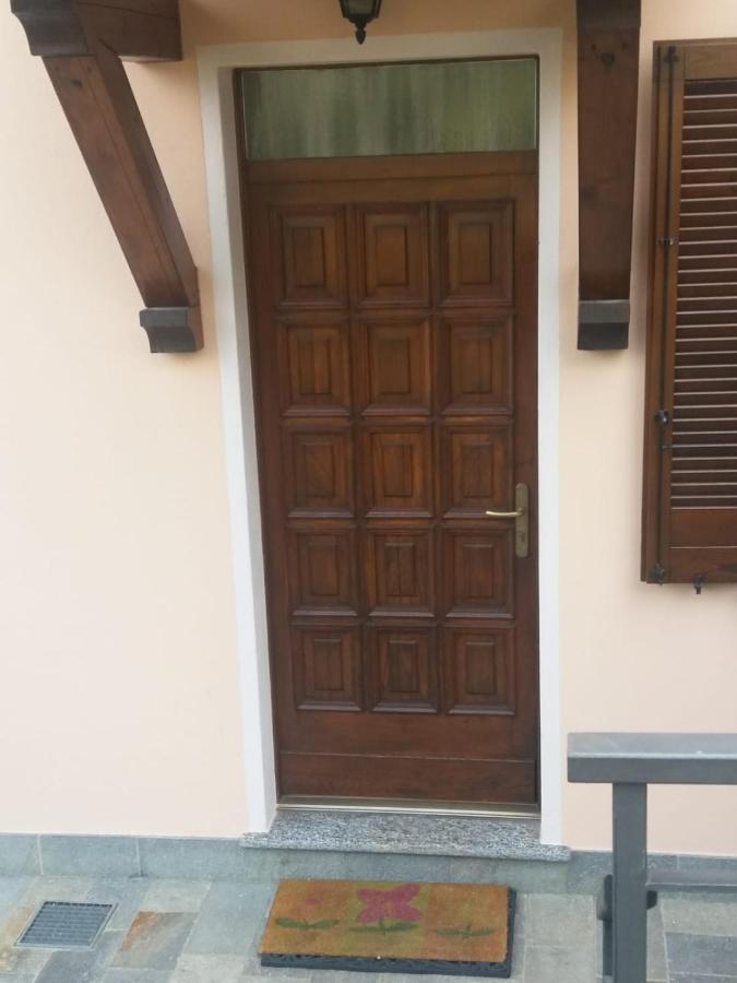 Casa Intignano - Camera Con Bagno E Portico Vista Lago เตรเมสโซ ภายนอก รูปภาพ